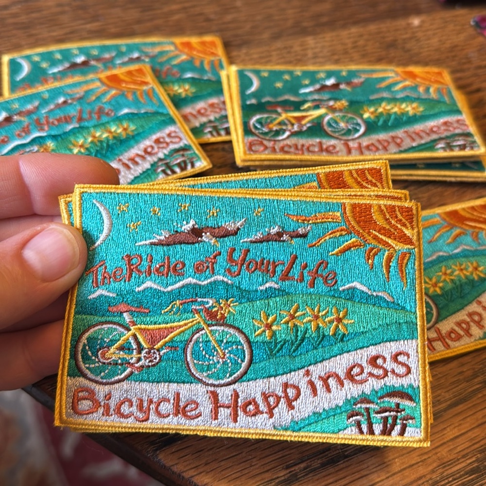 NEW Bicycle Happiness Patch RIDE OF YOIR LIFE sewing iron on supports education